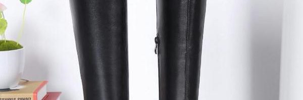Bota Couro Valentino Garavani