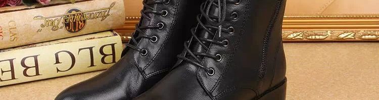 Bota Couro Yves Saint Laurent