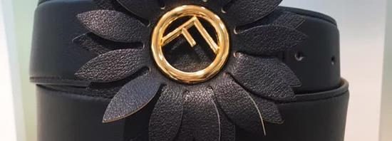 Cinto couro Fendi