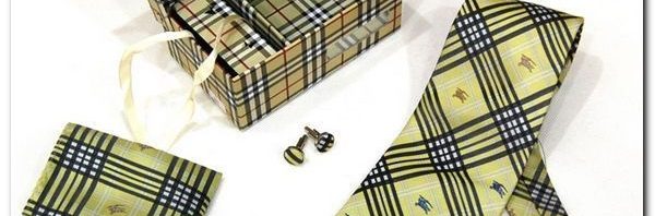 Gravata+Lenço+Abotoaduras Burberry
