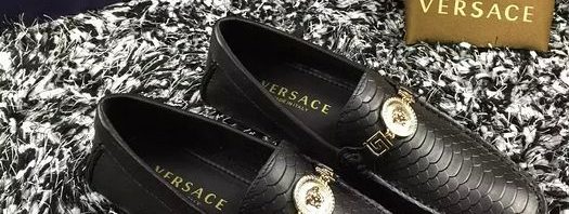 Mocassim Couro Versace