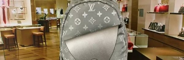 Pochete Louis Vuitton
