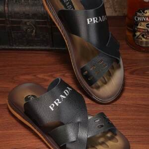 Prada Sandália de Couro Prada