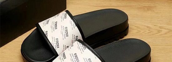 Sandália chinelo slipper couro Gucci