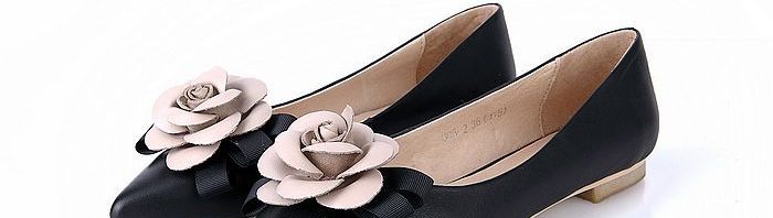Sapatilha de Couro Chanel
