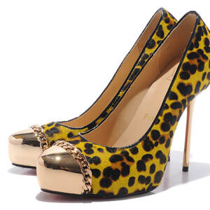 Sapato Alto Christian Louboutin 16cm.