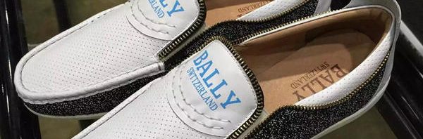 Sapato Couro Bally