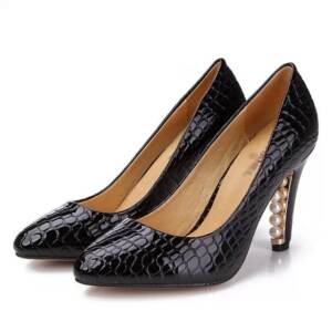 Sapato Salto Alto de Couro Chanel
