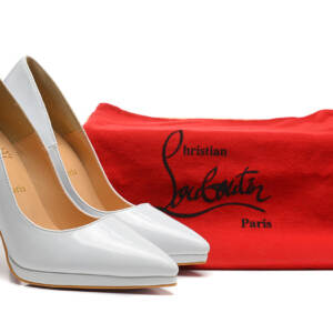 Sapato meia pata Christian Louboutin 12cm.