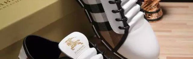 Tênis Burberry