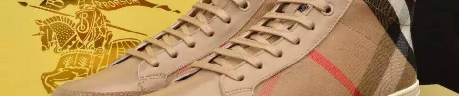 Tênis Cano Alto Burberry