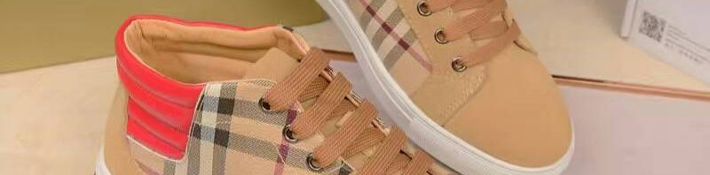 Tênis Couro Cano Alto Burberry