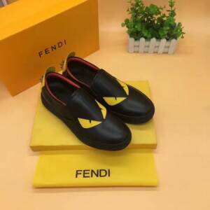 Tênis Couro Fendi