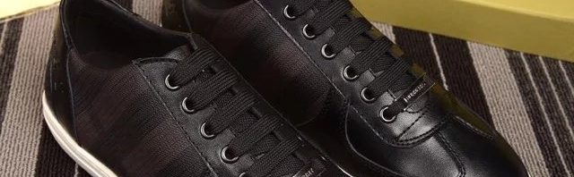 Tênis Couro Xadrez Burberry