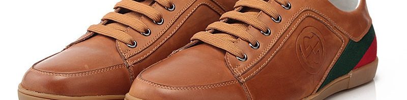 Tênis Masculino de Couro Gucci