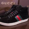 Tênis Preto de Couro Gucci