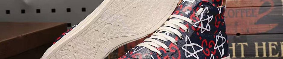Tênis cano alto de couro Gucci