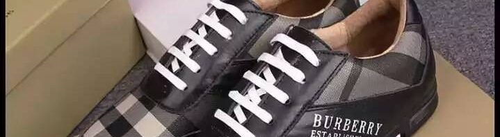 Tênis de Couro Burberry