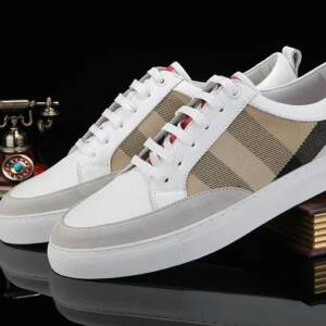 Tênis de Couro Burberry