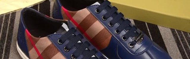 Tênis de Couro Burberry