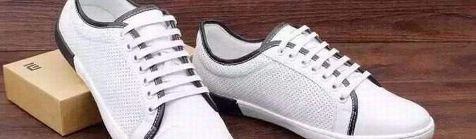 Tênis de Couro Emporio Armani