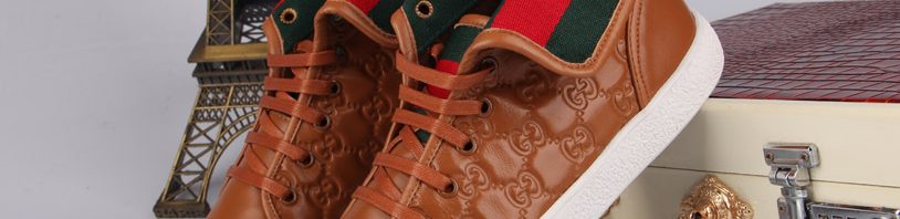 Tênis de Couro Gucci