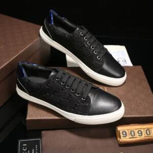Tênis de Couro Gucci