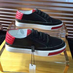 Tênis de Couro Gucci