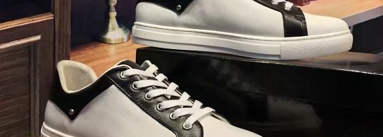 Tênis em couro Off White