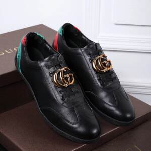 Tênis masc. de couro Gucci
