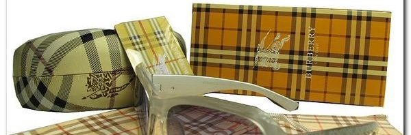 Óculos de Sol Fem. Burberry 135FR